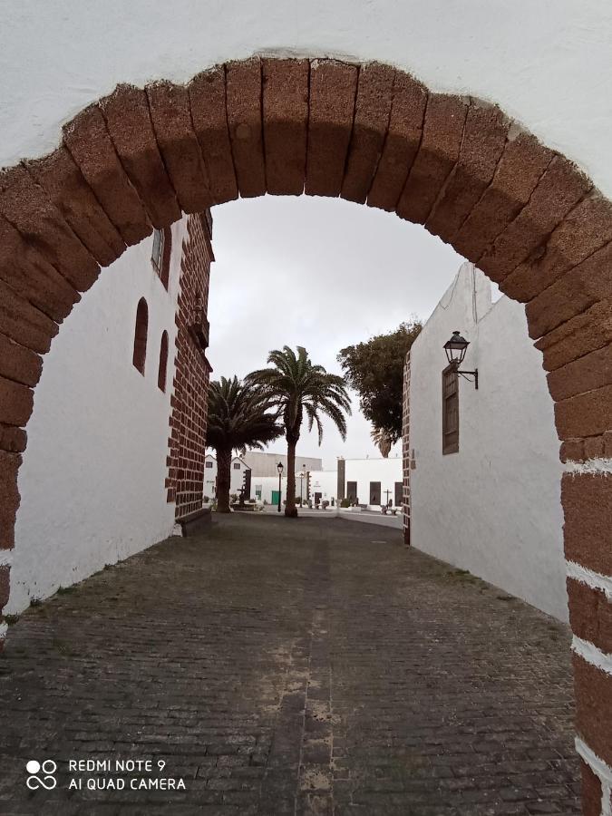 Precioso Apartamento Con Terraza En Teguise Teguise  Eksteriør bilde